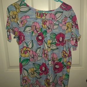 Crown & Ivy Floral Pastel Top - EUC